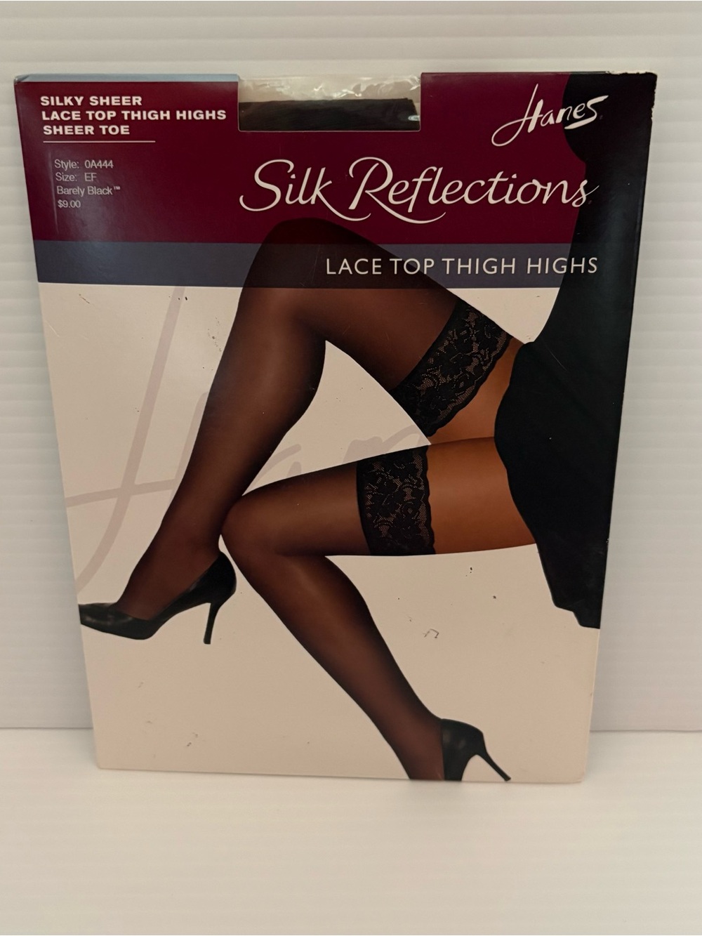 Hanes Silk Reflections Lace Top Thigh Highs - Black